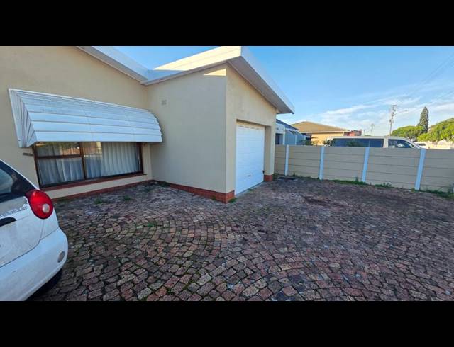 4 BEDROOM HOUSE FOR SALE IN TOWNSEND ESTATE
